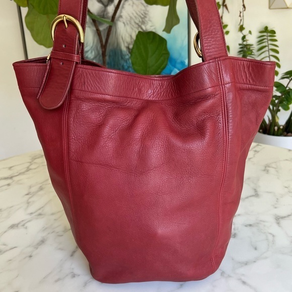 COACH Vintage XL Soho Duffle Tote Shoulder Bag 4082 Red Glovetanned Leather USA - Picture 1 of 16